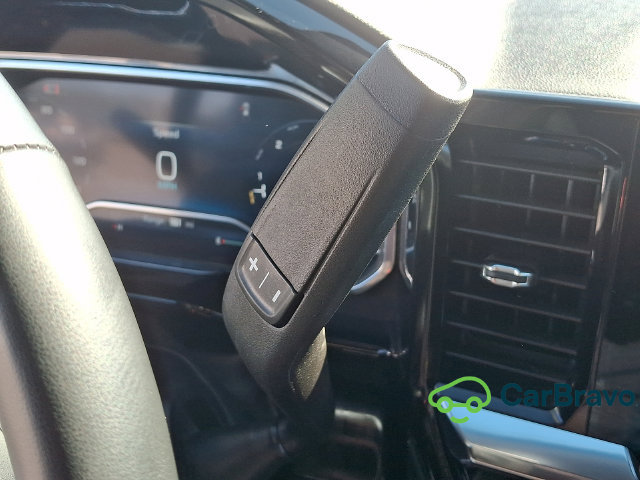Used 2024 Chevrolet Silverado 1500 LT AWD/4WD image 15