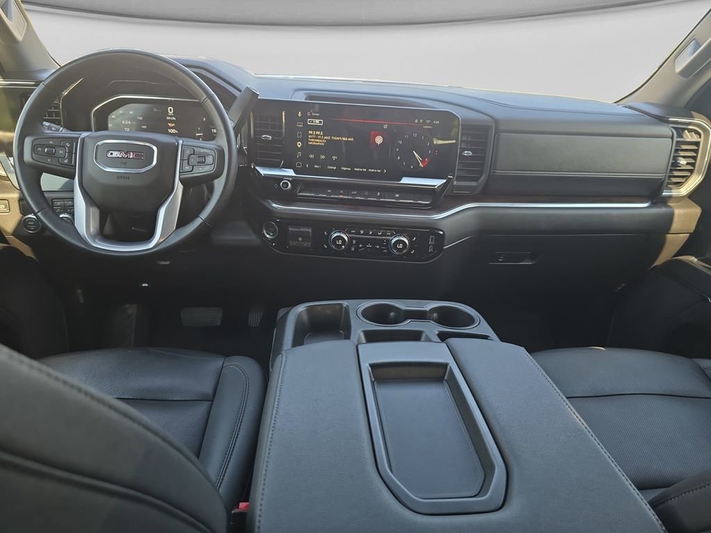 Used 2025 GMC Sierra 1500 SLT RWD image 12