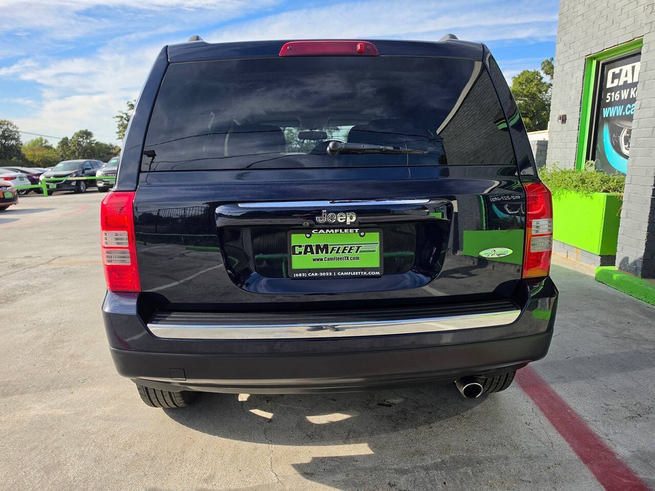 Used 2016 Jeep Patriot High Altitude FWD image 14