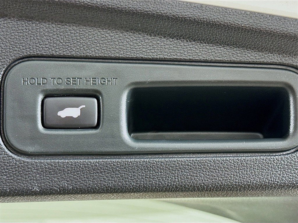 Used 2024 Acura MDX SH-AWD w/ Technology Package image 13