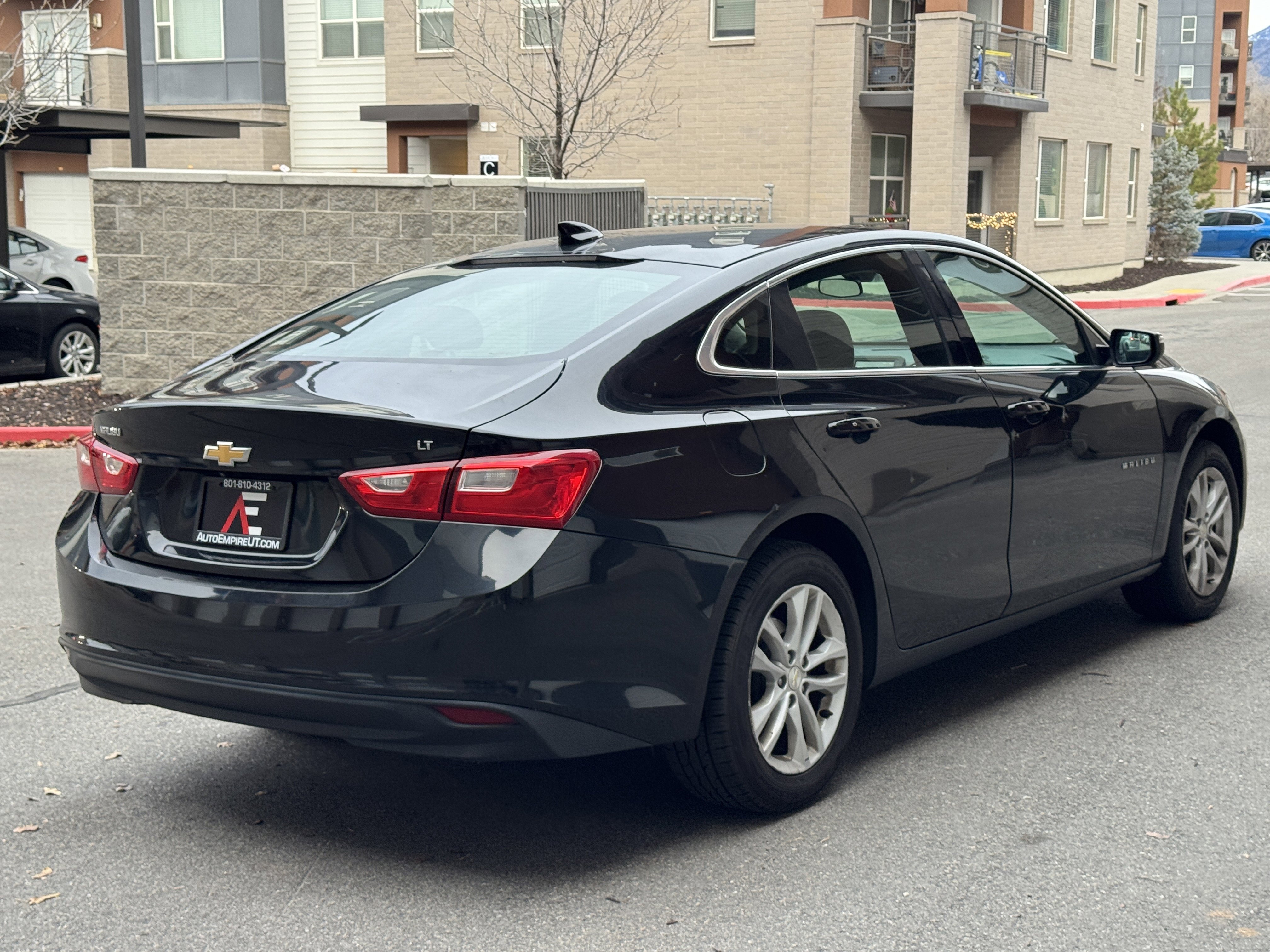 Used 2018 Chevrolet Malibu LT FWD image 6