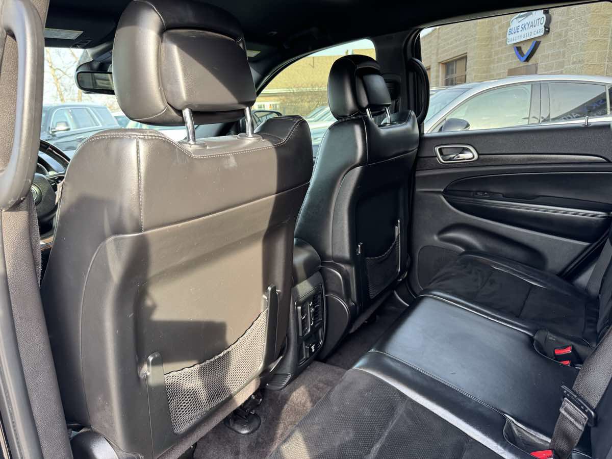 Used 2017 Jeep Grand Cherokee Altitude image 37
