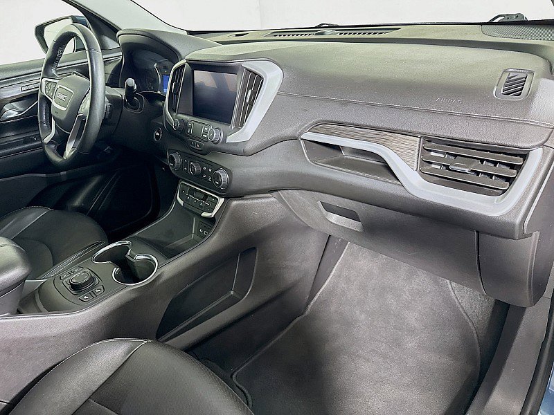 Used 2024 GMC Terrain SLT image 27