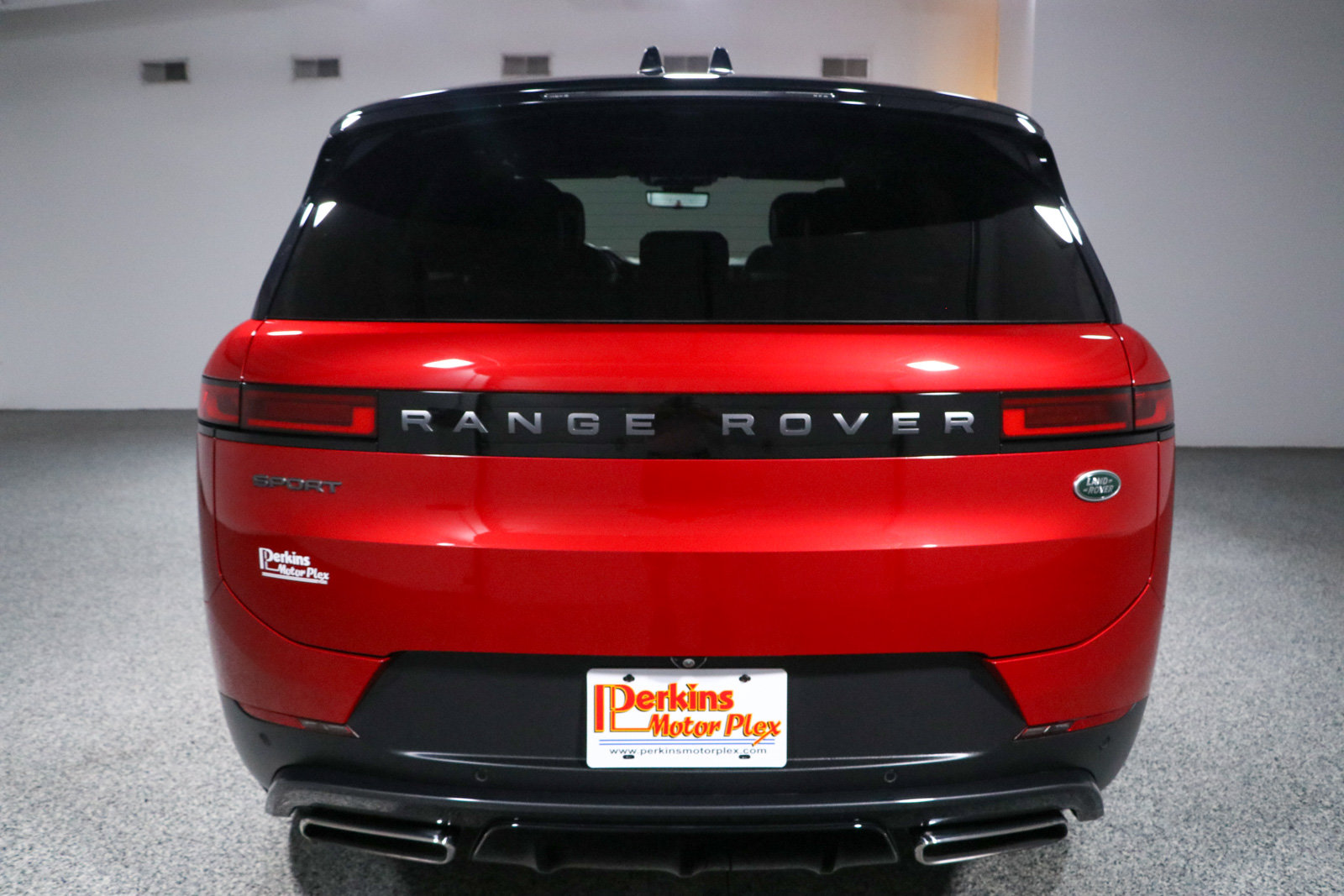 Used 2023 Land Rover Range Rover Sport SE AWD/4WD image 8