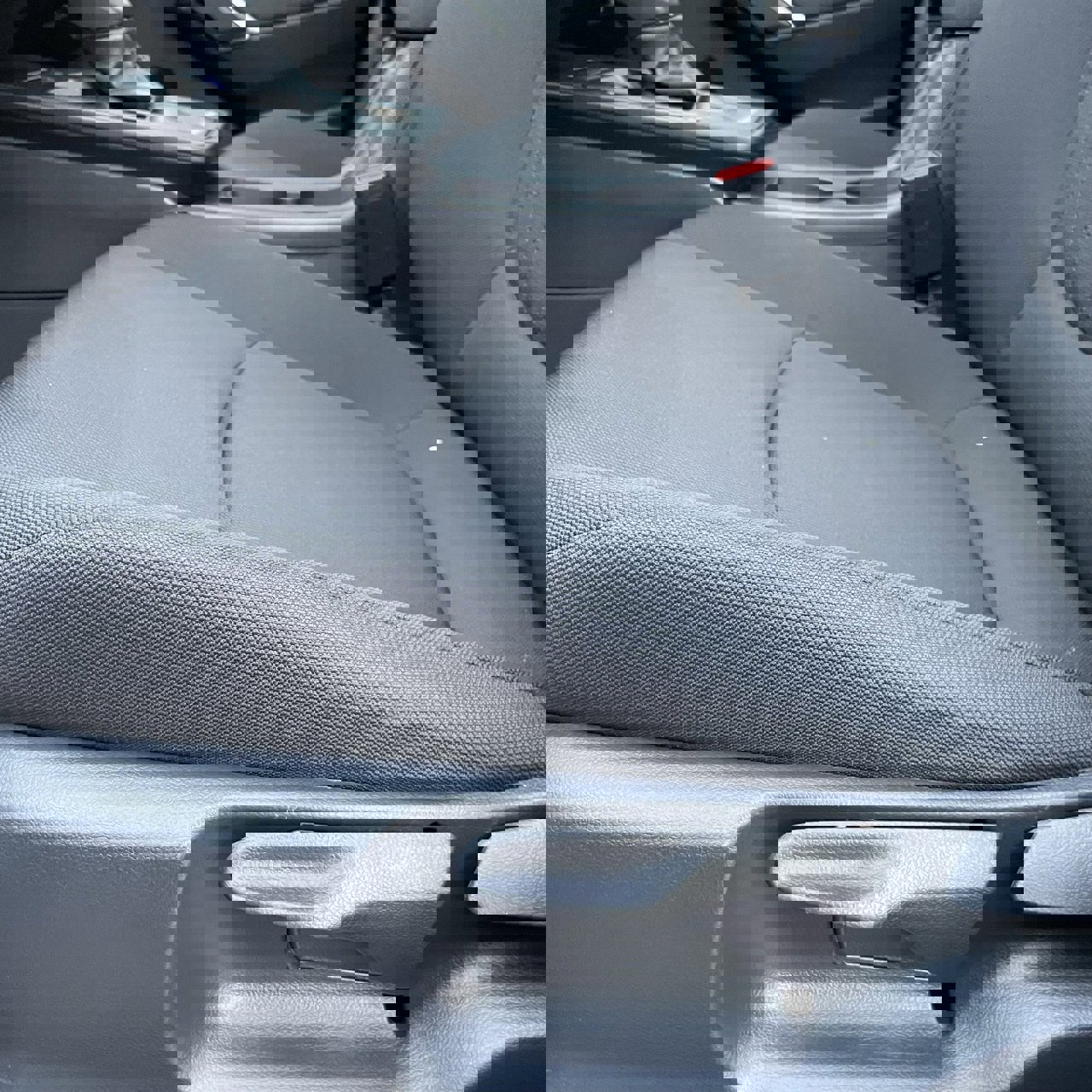 Used 2026 Toyota Corolla Cross LE image 23