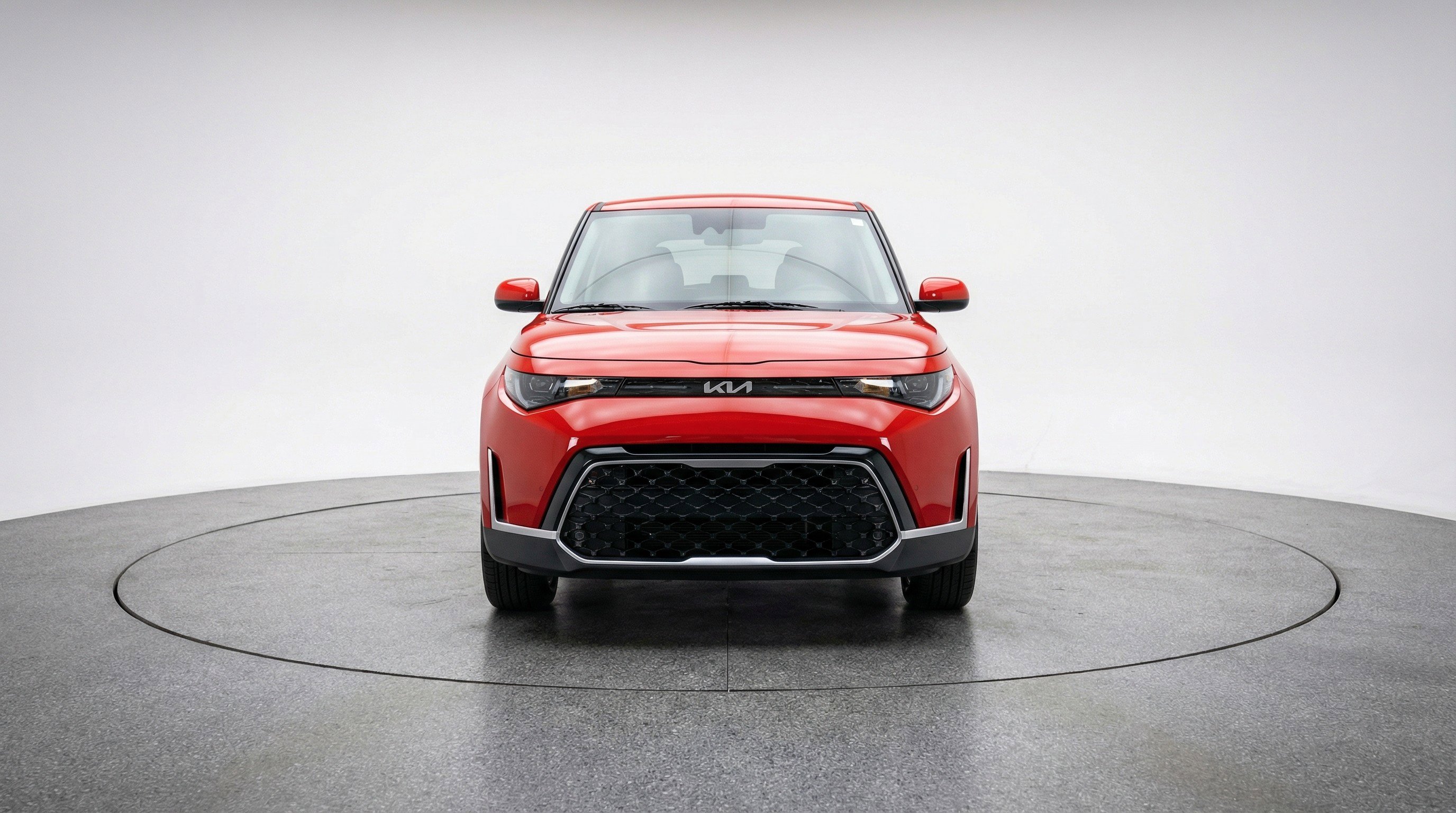 Used 2025 Kia Soul LX w/ LX Technology Package image 2