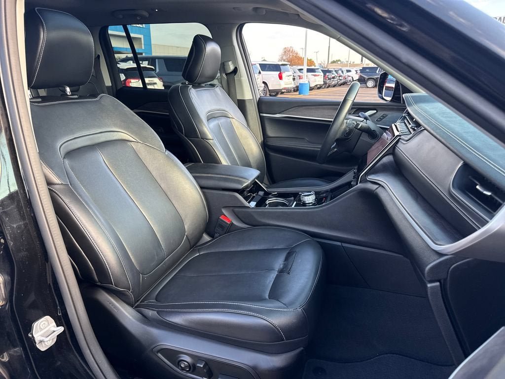 Used 2022 Jeep Grand Cherokee Limited AWD/4WD image 12