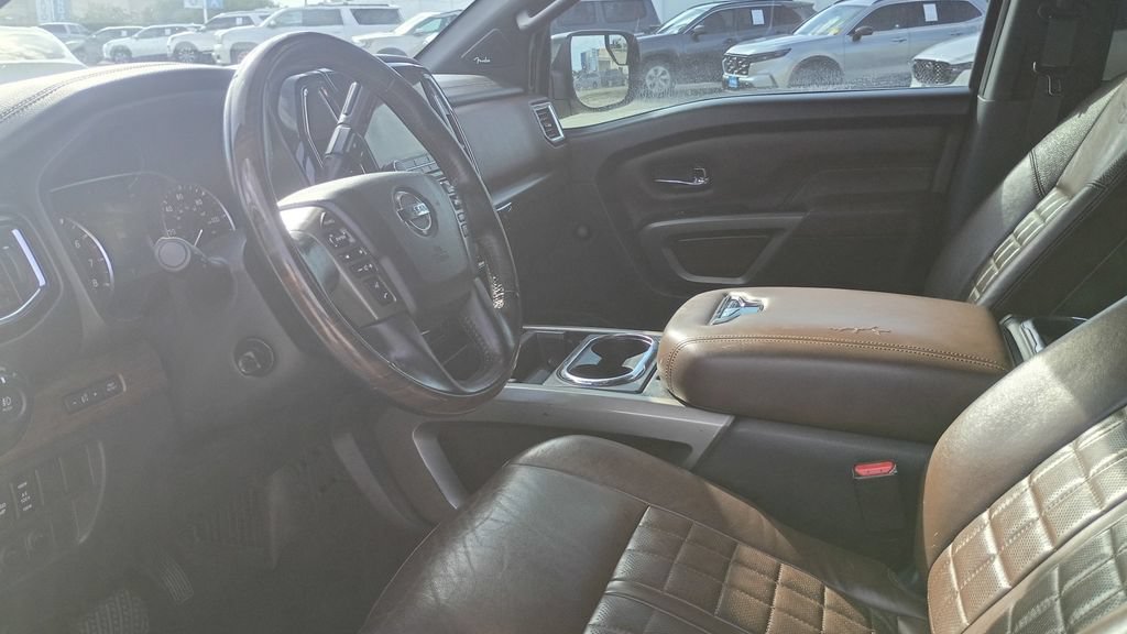 Used 2020 Nissan Titan Platinum Reserve w/ Moonroof Package AWD/4WD image 21