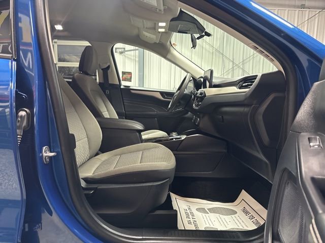 Used 2022 Ford Escape SE image 25