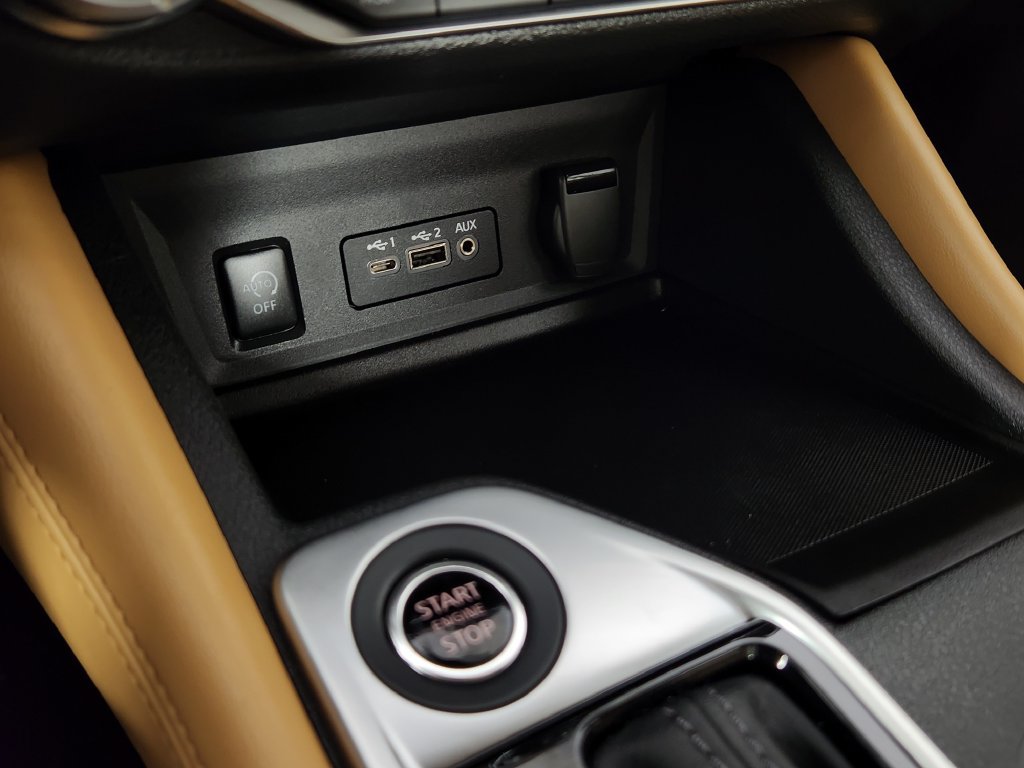 Certified 2025 Nissan Sentra SV w/ SV Premium Package FWD image 29