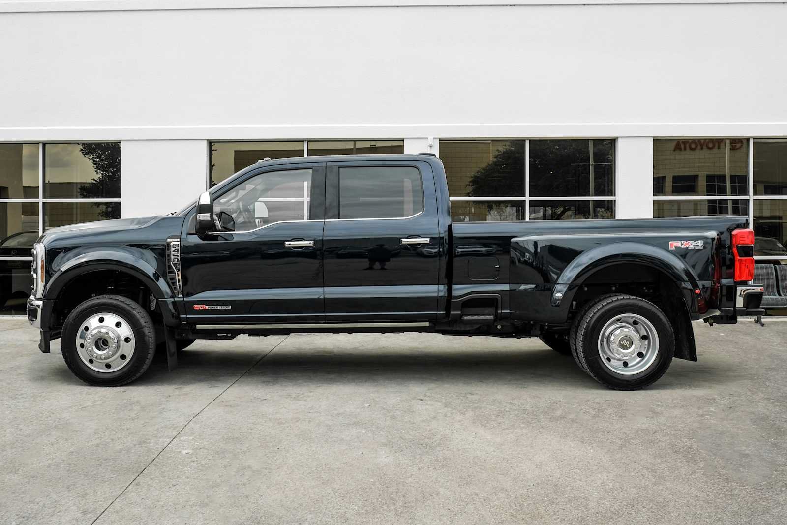 Used 2025 Ford F450 King Ranch w/ Chrome Package AWD/4WD image 11
