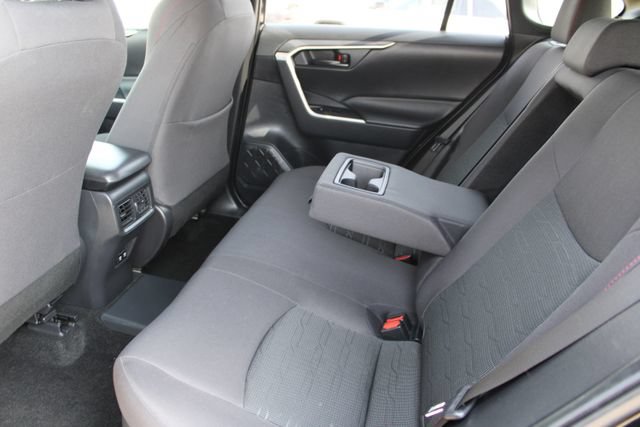 Used 2021 Toyota RAV4 SE w/ Weather & Moonroof Package AWD/4WD image 39