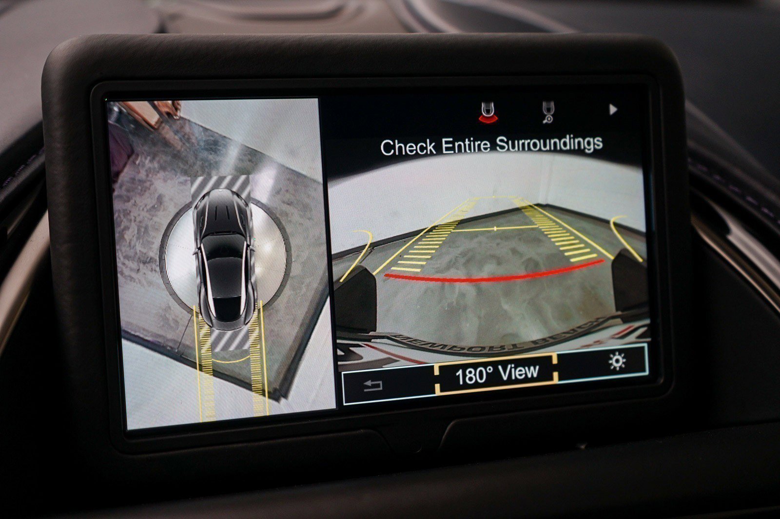 Used 2017 Aston Martin DB11 V12 image 28