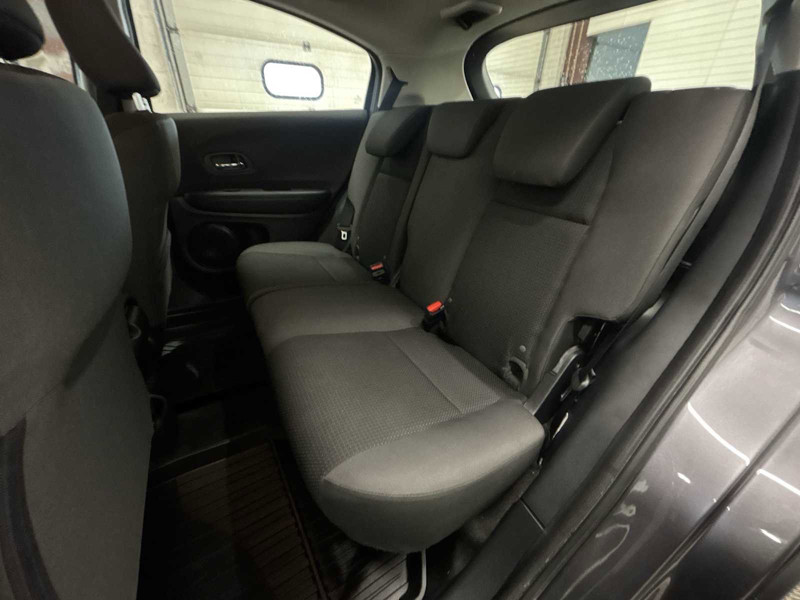 Used 2022 Honda HR-V LX image 23