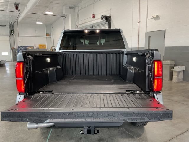 New 2026 Toyota Tacoma SR5 AWD/4WD image 9