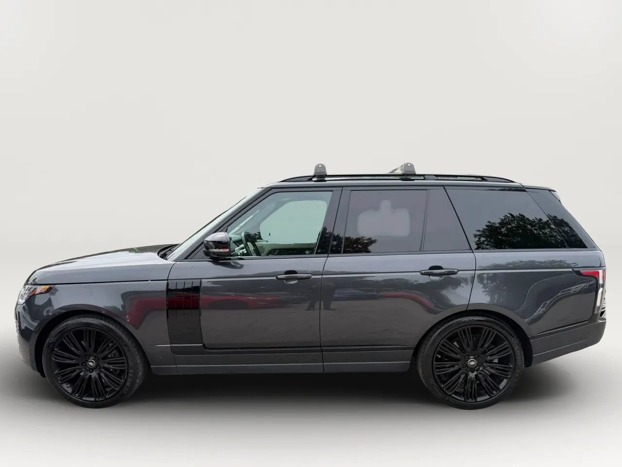 Used 2019 Land Rover Range Rover Supercharged AWD/4WD image 6