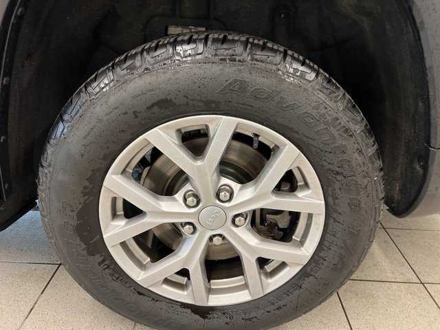 Used 2021 Jeep Grand Cherokee L Limited image 11
