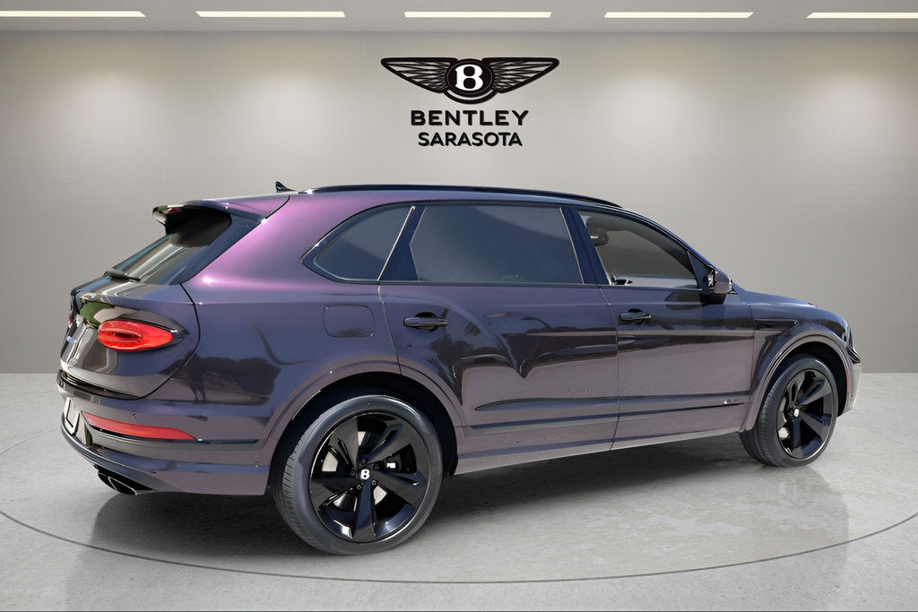 Used 2023 Bentley Bentayga Extended Wheelbase AWD/4WD image 9