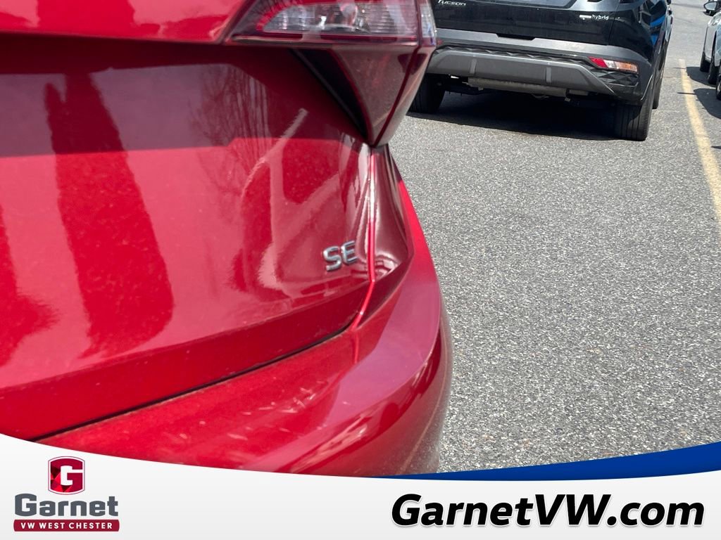 Used 2023 Volkswagen Jetta SE w/ Panoramic Sunroof Package image 15