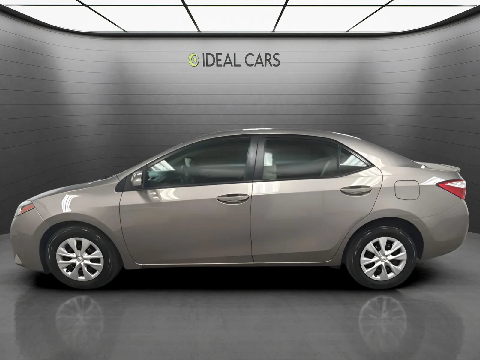 Used 2014 Toyota Corolla LE FWD image 8