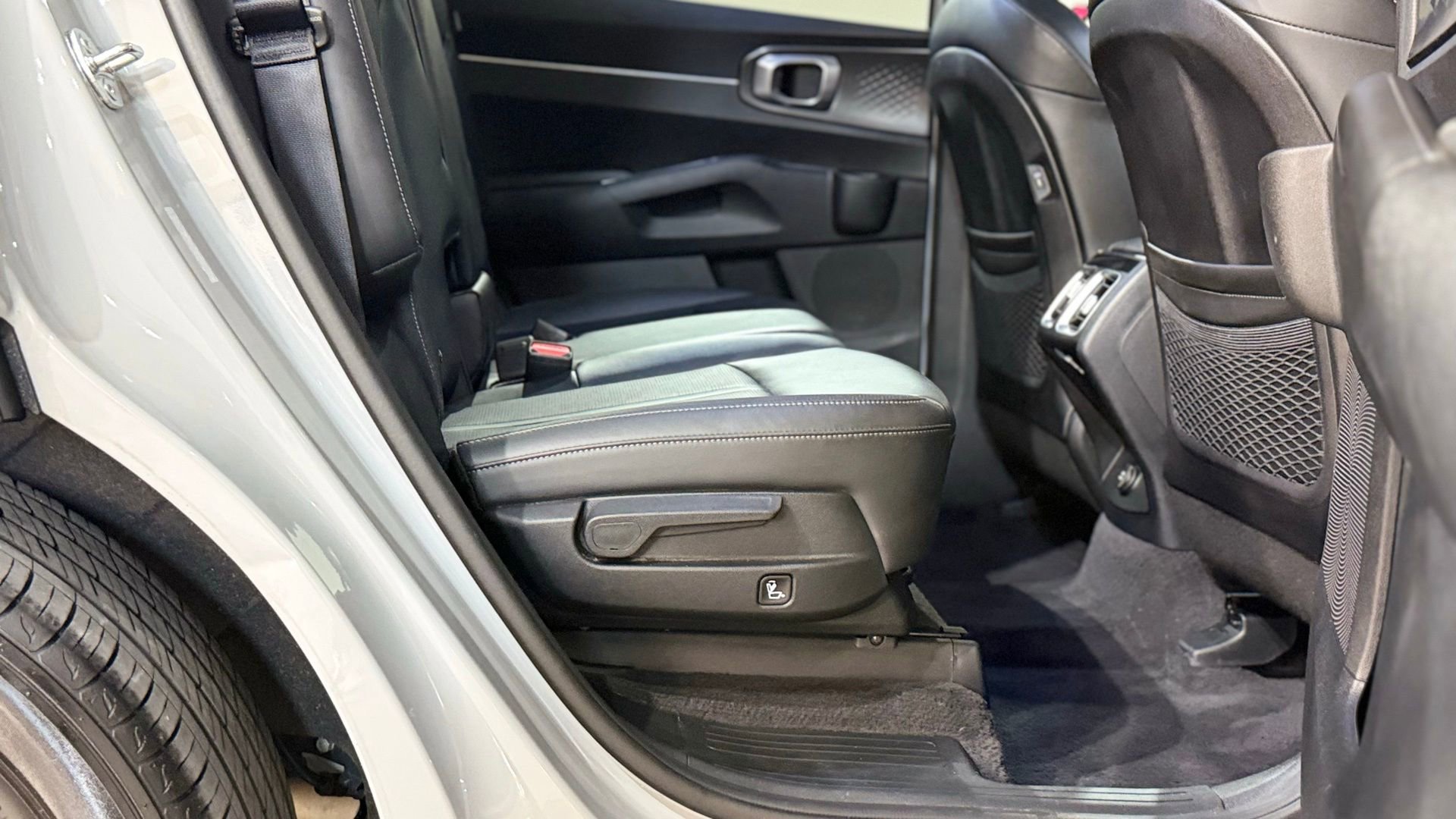 Used 2024 Kia Sorento S w/ Panoramic Sunroof Package image 74