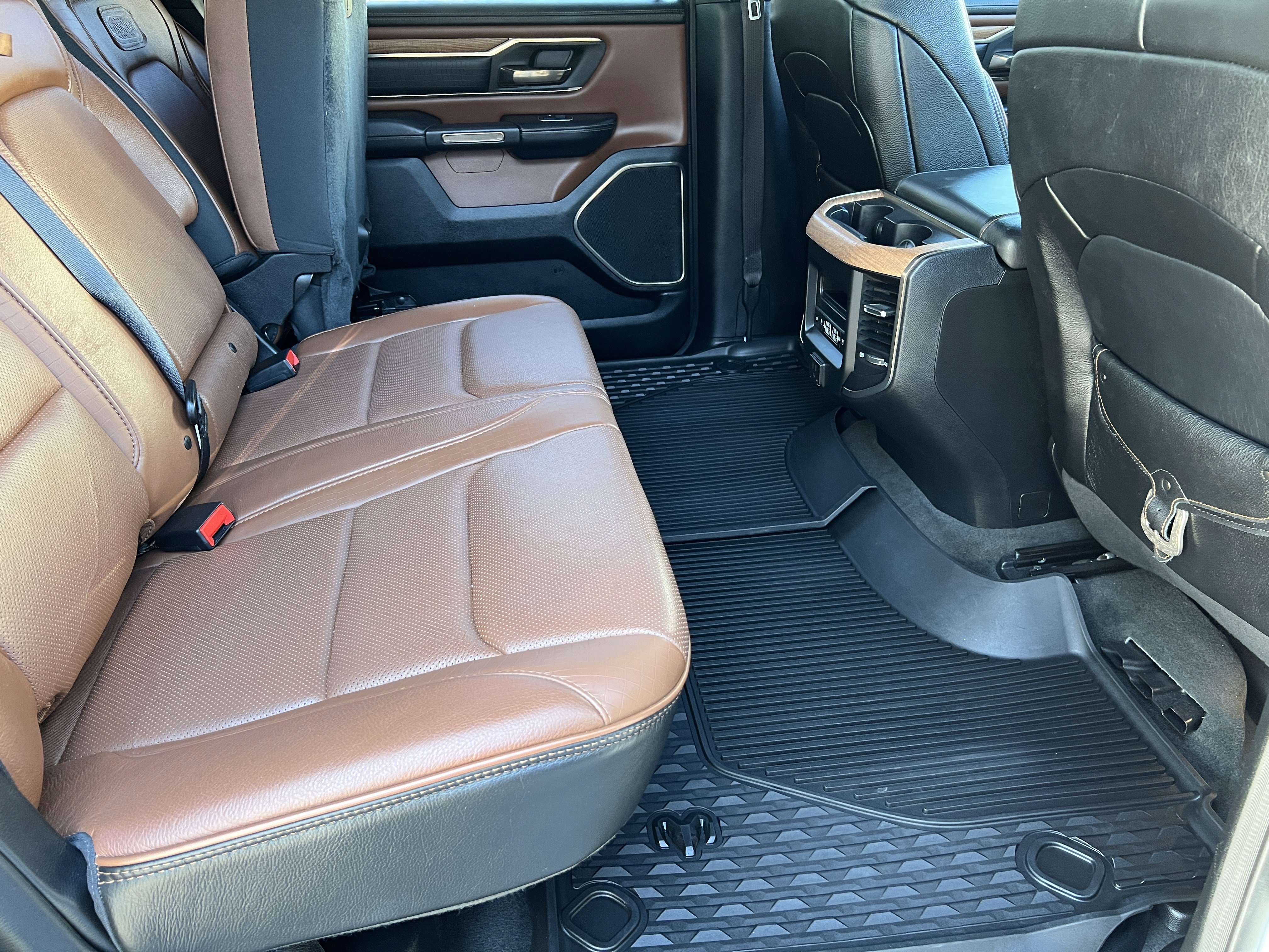 Used 2020 RAM 1500 Longhorn image 21