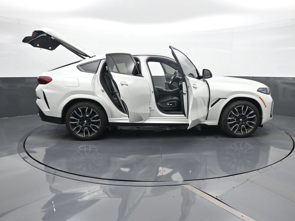 Used 2024 BMW X6 xDrive40i AWD/4WD image 29