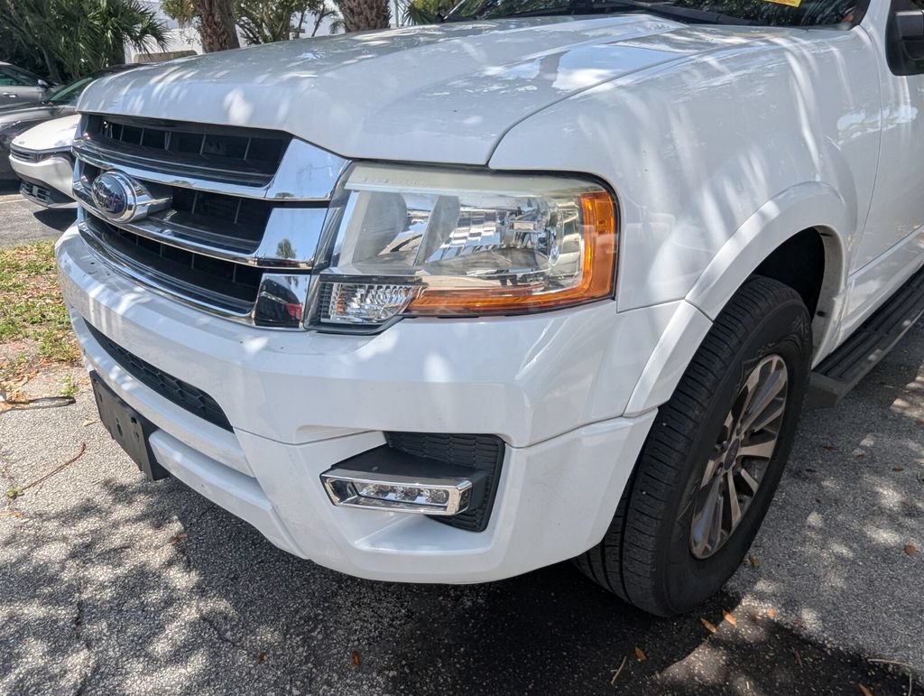Used 2017 Ford Expedition XLT RWD image 6