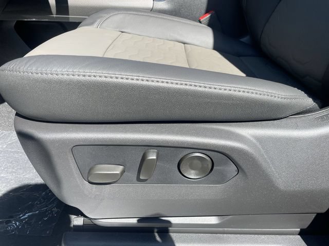 New 2026 Chevrolet Silverado 2500 ZR2 AWD/4WD image 11