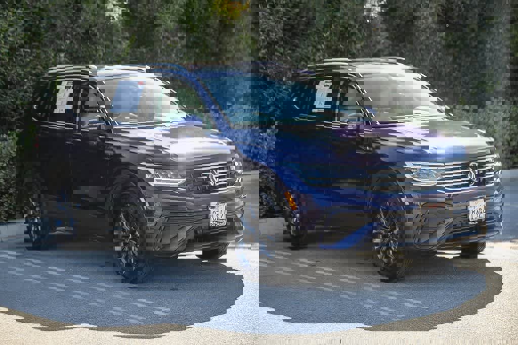 Used 2022 Volkswagen Tiguan SE image 3