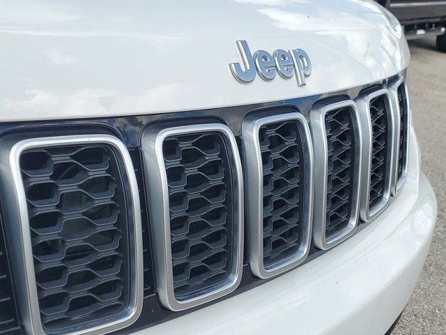 Used 2018 Jeep Grand Cherokee Limited image 7