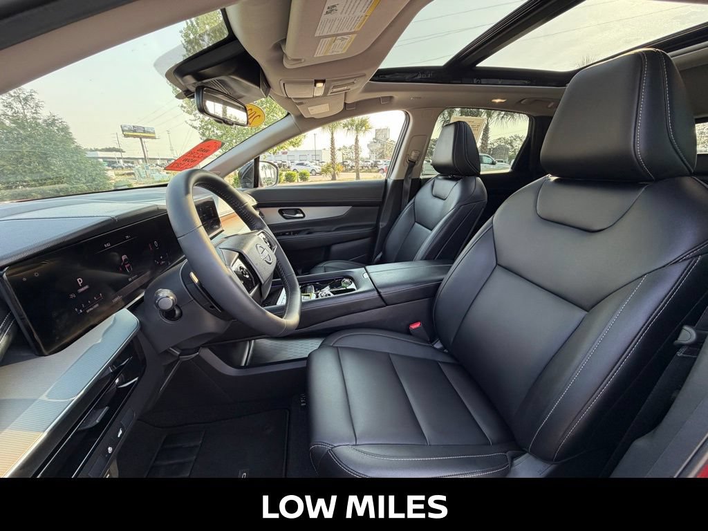 Used 2025 Nissan Murano SL AWD/4WD image 12