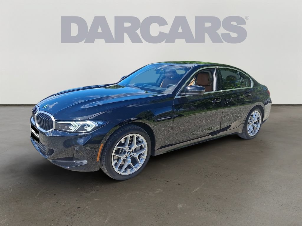 Used 2025 BMW 330i xDrive Sedan w/ Premium Package AWD/4WD image 3