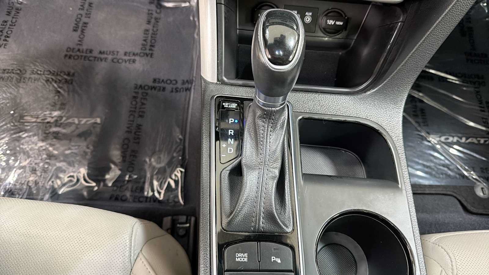 Used 2015 Hyundai Sonata Limited w/ Option Group 06 FWD image 22