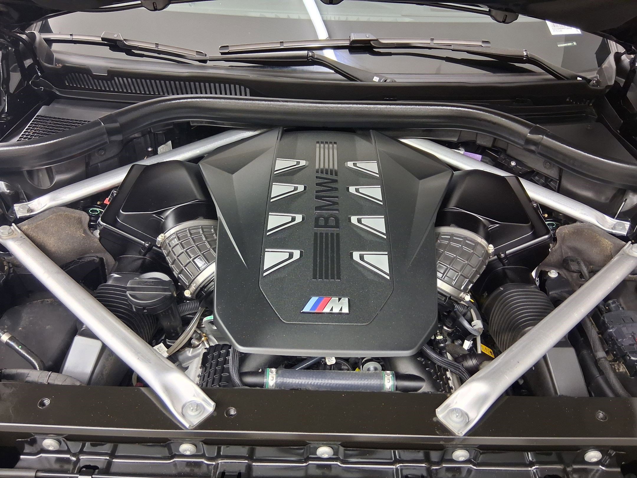 Certified 2024 BMW X7 M60i w/ Executive Package image 34