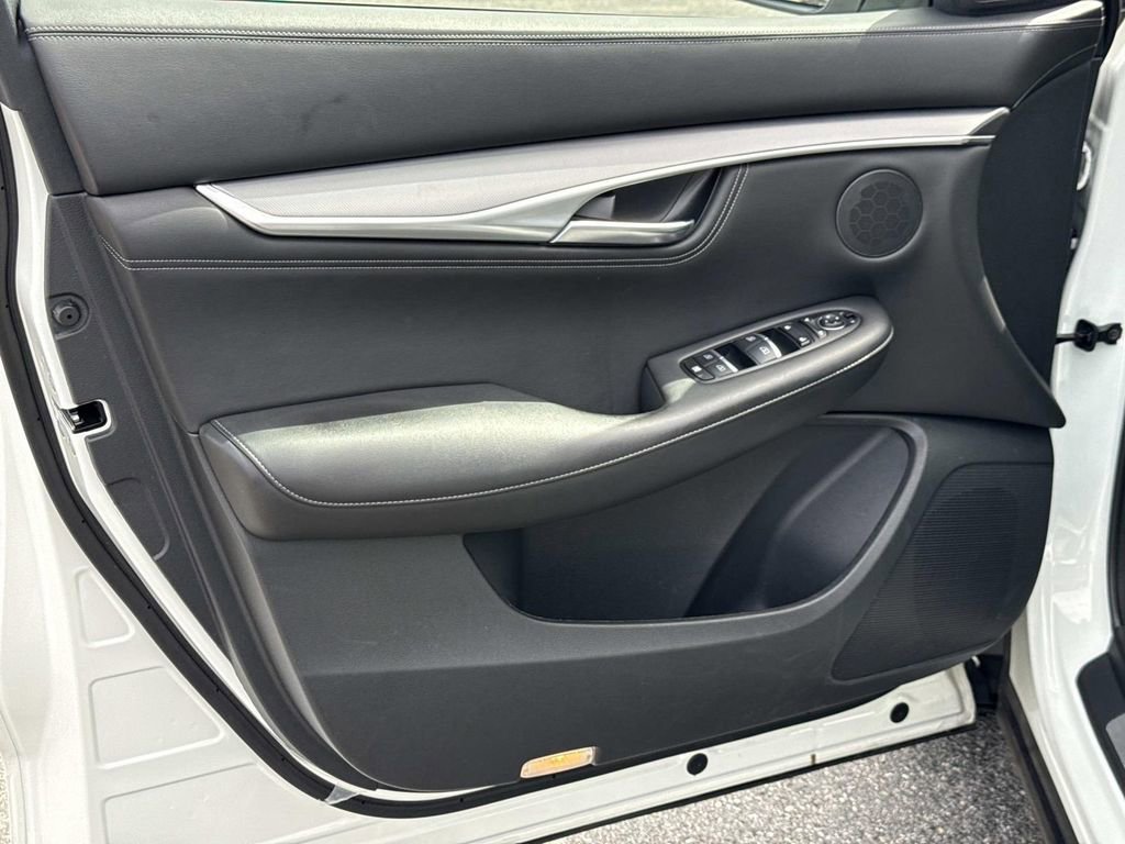 Certified 2023 INFINITI QX55 Luxe w/ Cargo Package image 14