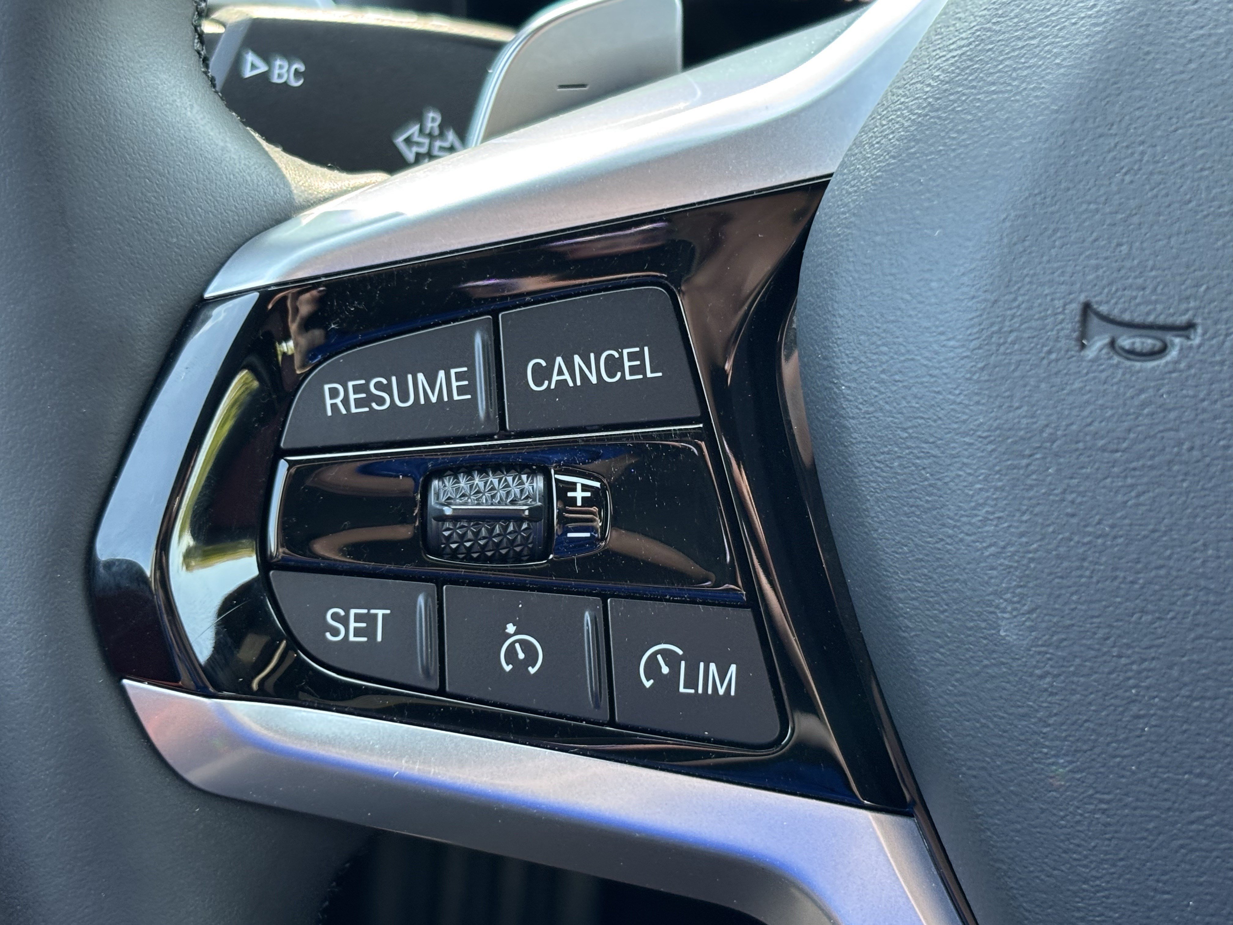 Certified 2025 BMW 330i Sedan RWD image 19