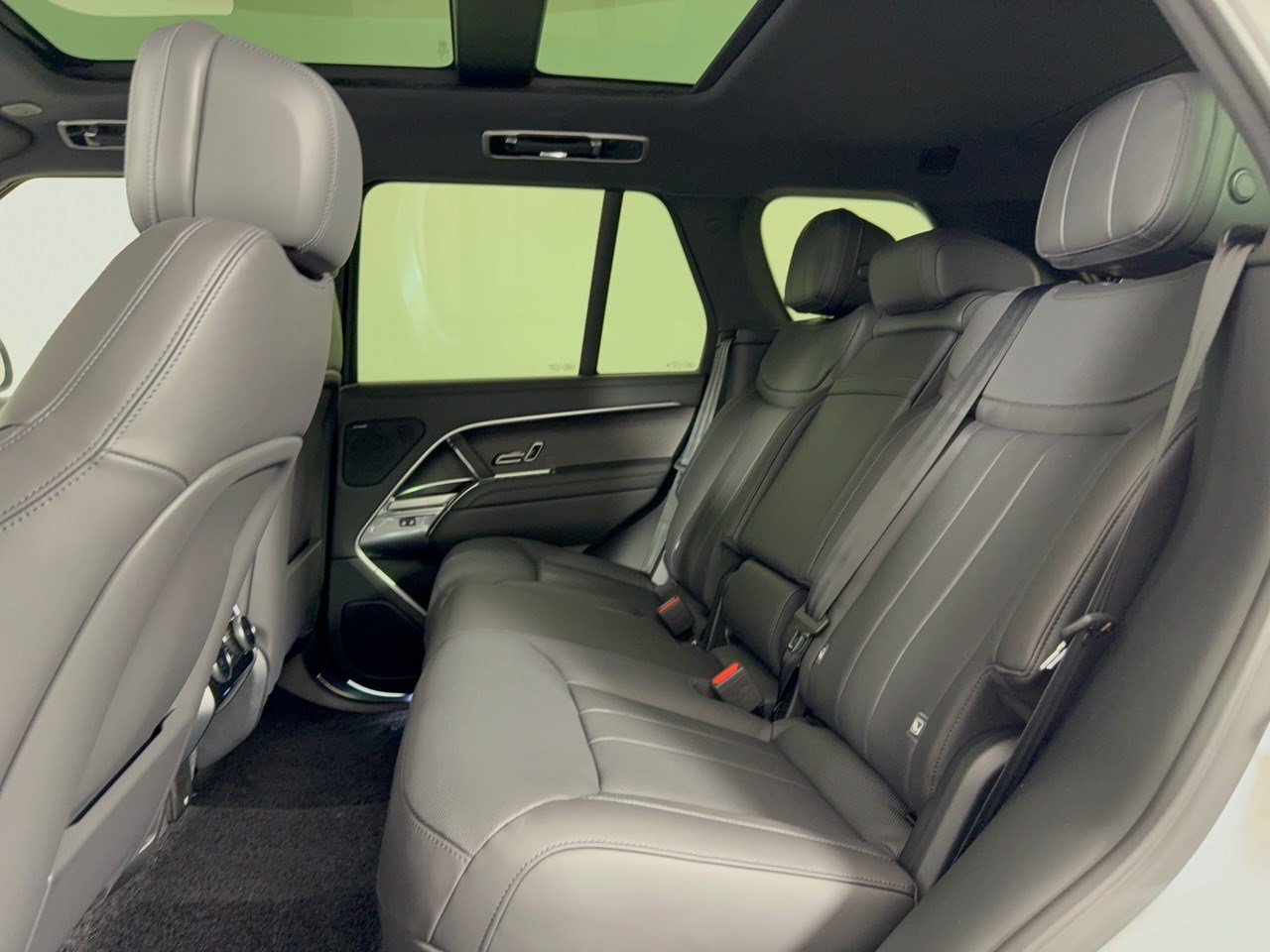 New 2027 Land Rover Range Rover SE AWD/4WD image 25