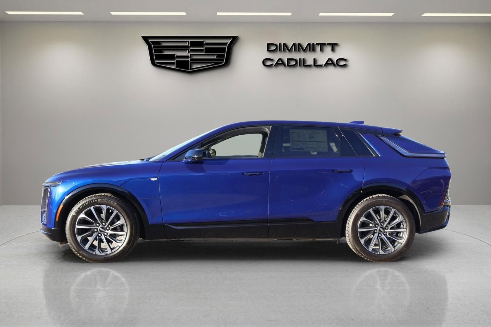 New 2026 Cadillac Lyriq Sport RWD image 2
