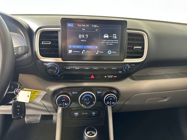 Certified 2023 Hyundai Venue SEL image 21