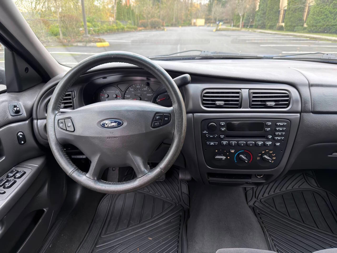 Used 2003 Ford Taurus SE image 16