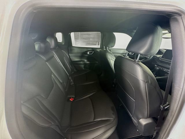 New 2026 Jeep Compass Latitude image 26