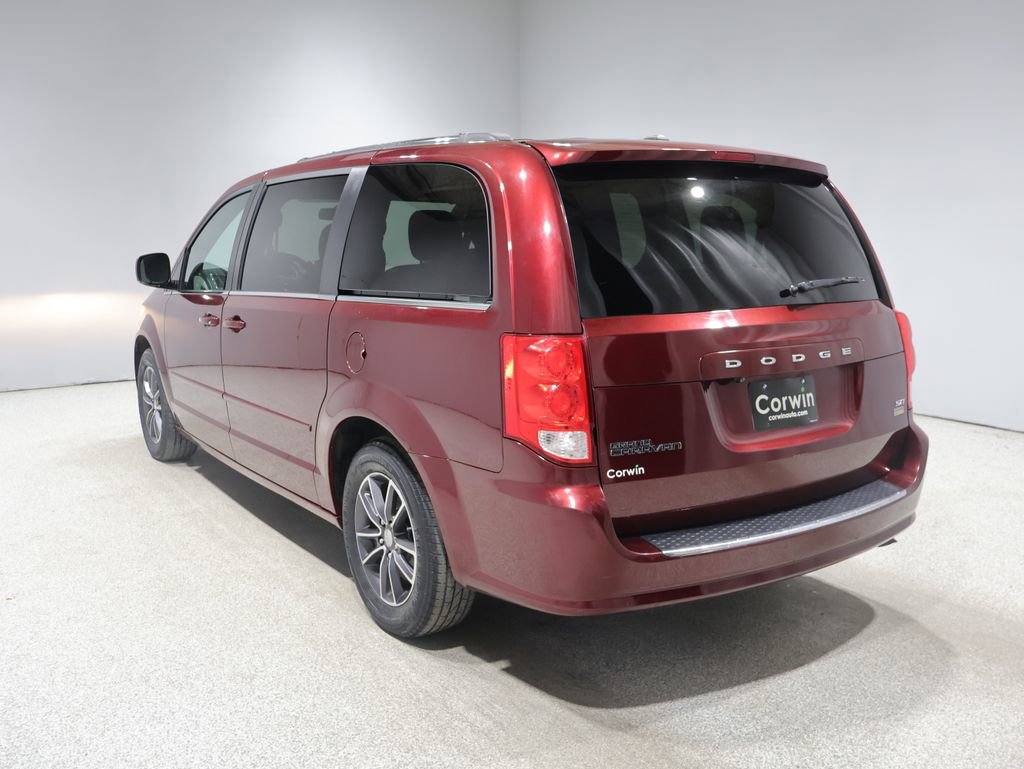 Used 2017 Dodge Grand Caravan SXT FWD image 5