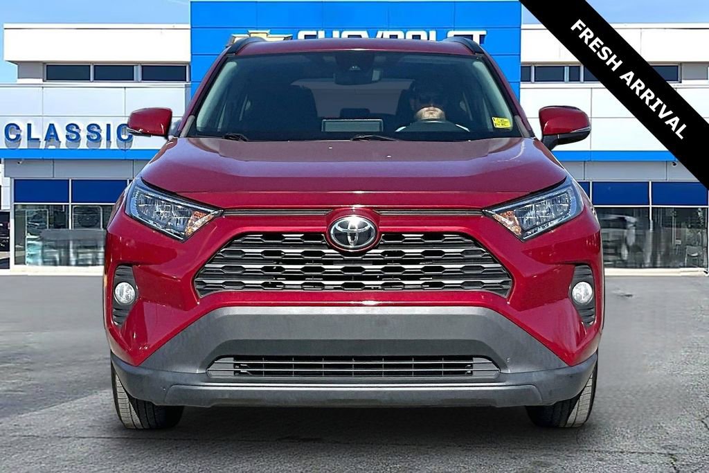 Used 2021 Toyota RAV4 XLE image 2