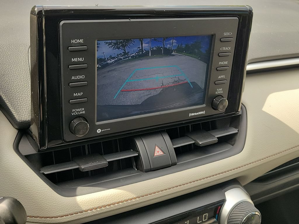 Used 2021 Toyota RAV4 XLE FWD image 15