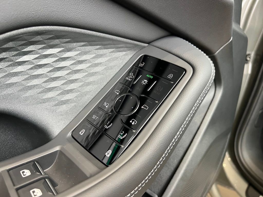 New 2025 Audi A5 2.0T Premium Plus AWD/4WD image 17