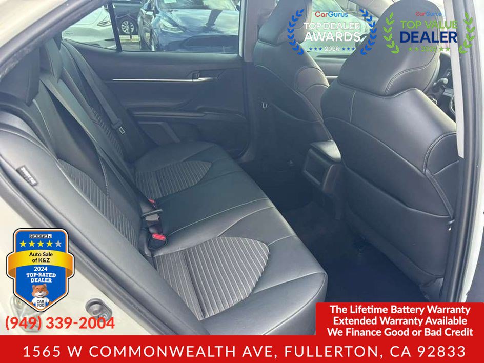 Used 2022 Toyota Camry SE FWD image 16