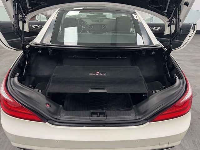 Used 2016 Mercedes-Benz SL 550 w/ Driver Assistance Package image 34