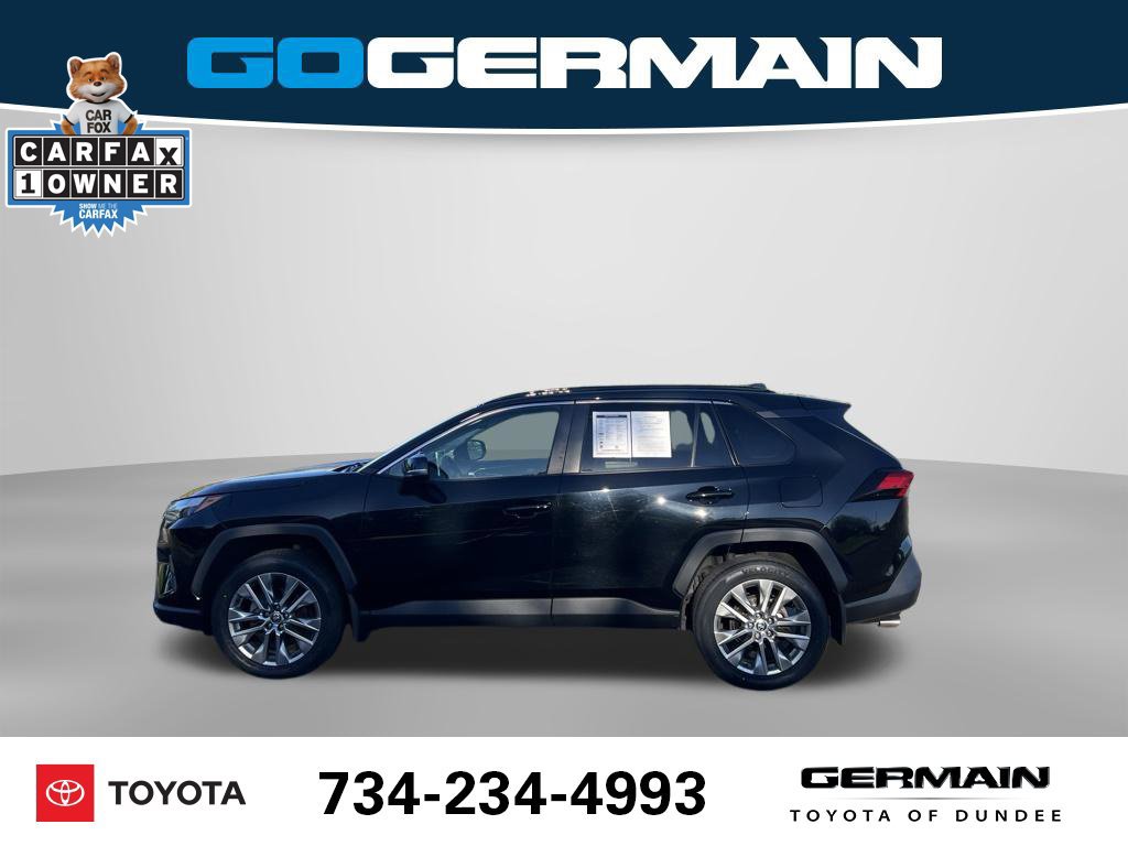 Used 2022 Toyota RAV4 XLE Premium AWD/4WD image 11