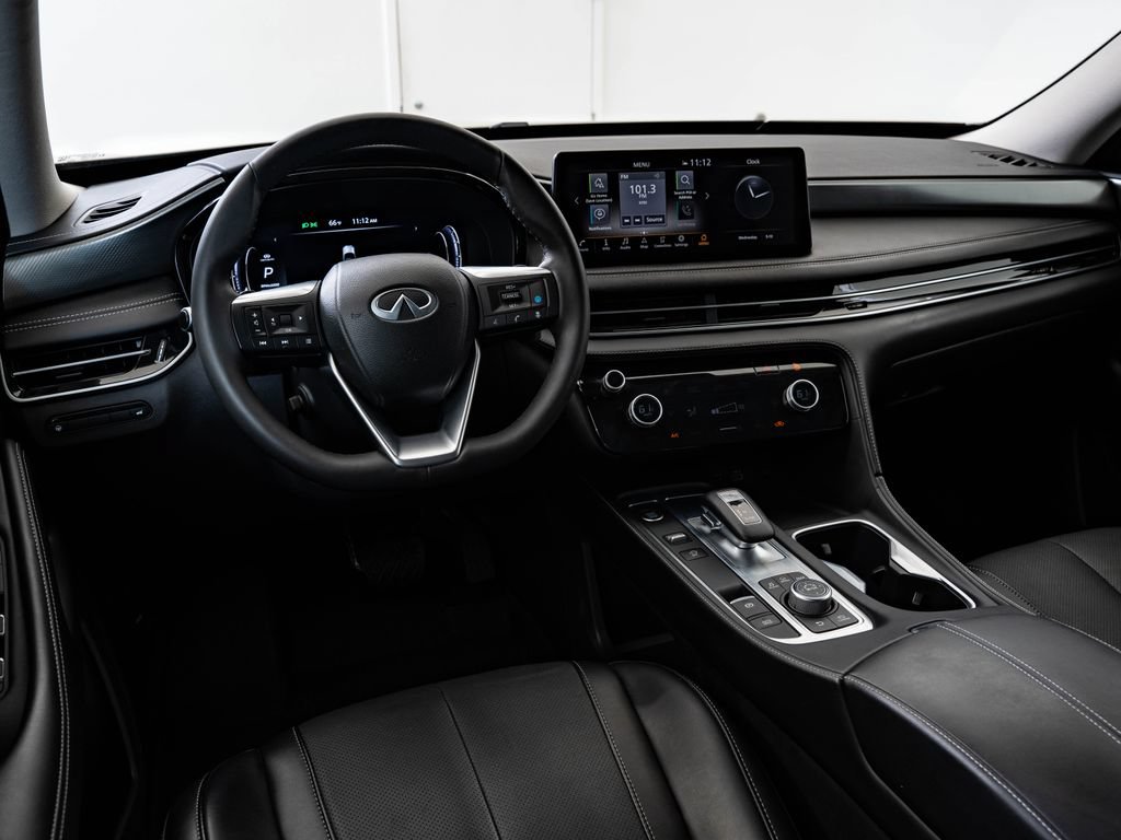Used 2023 INFINITI QX60 Luxe AWD/4WD image 4